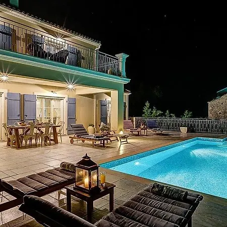 Sleeps 6 Pool Air Con Wifi * Antipata (Erisos)